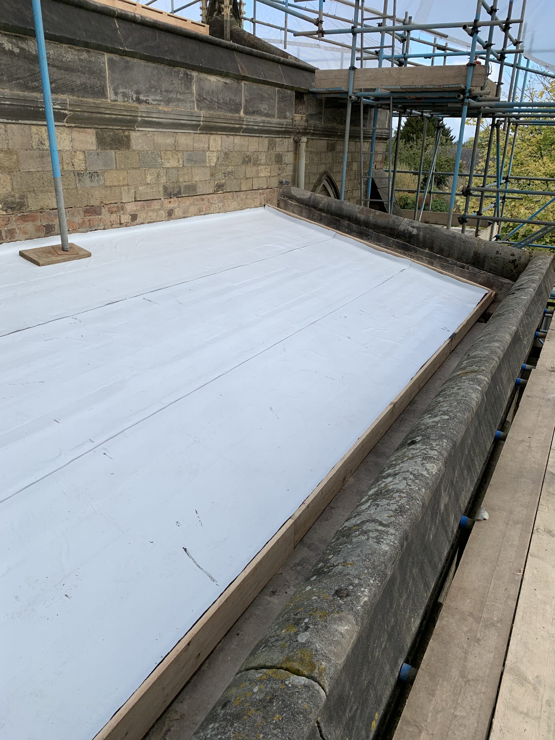 vented and warm substrates for lead roofs - workmanship and junction control reference